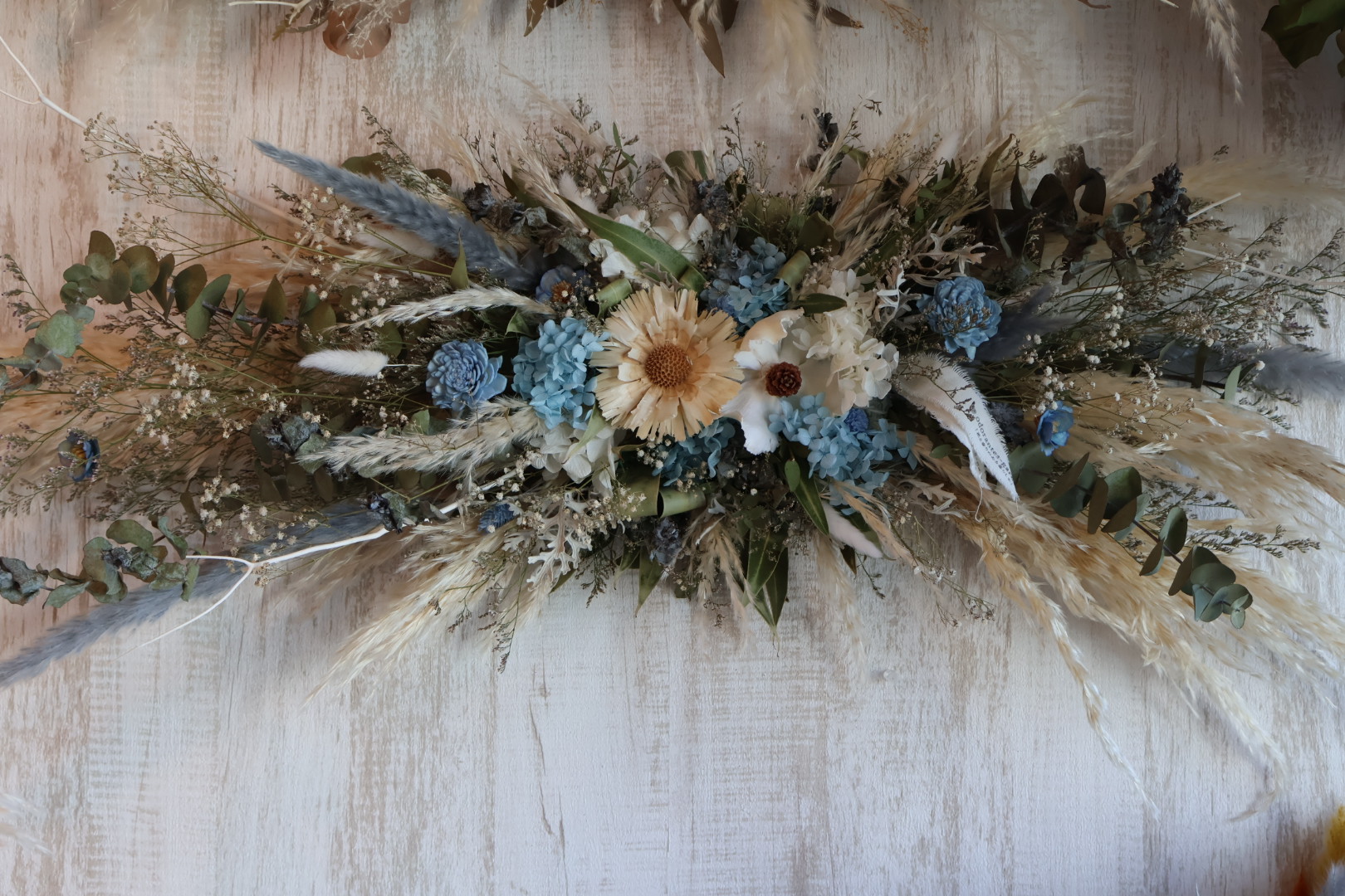 Wall hanging object